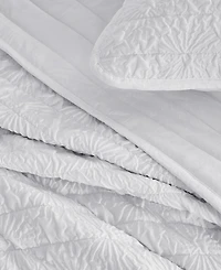 Linery & Co Floral Textured Quilt Set With Shams