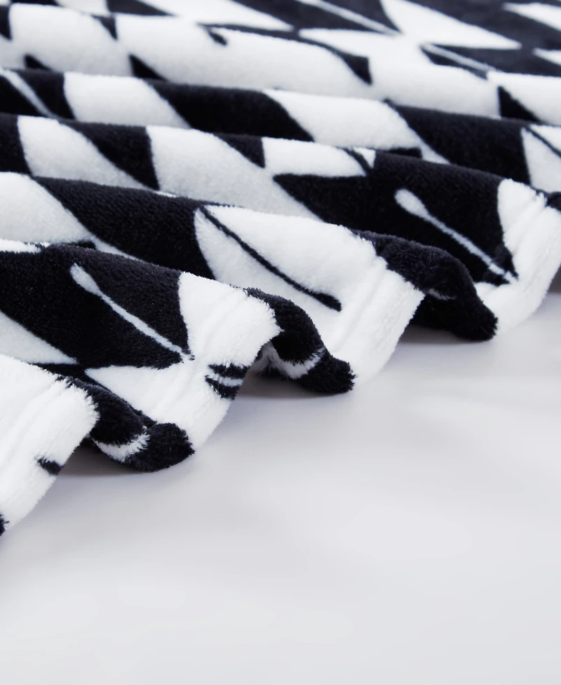 Wrangler Navajo Ultra Soft Plush Fleece Reversible Throw