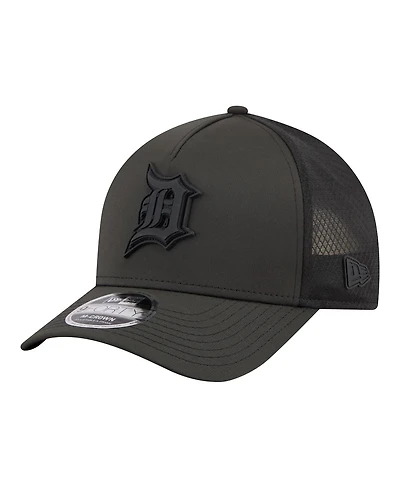 New Era Men's Black Detroit Tigers Badged M-Crown 9FORTY Trucker Adjustable Hat