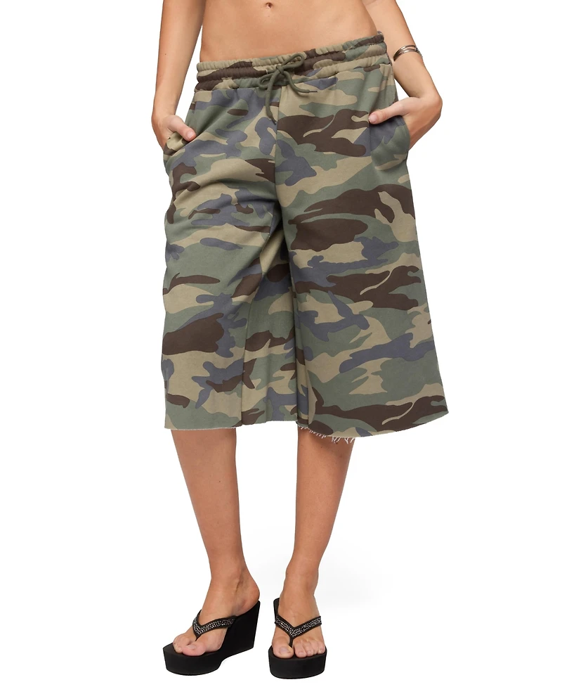 Edikted Women's Camo Rush Oversized Bermuda Shorts