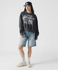 New Era Women's Navy York Yankees Boxy Mineral Wash Dolmen Sleeve Cropped Sweatshirt
