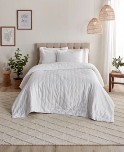 Anne Klein Torringford Jacquard Quilt Sets