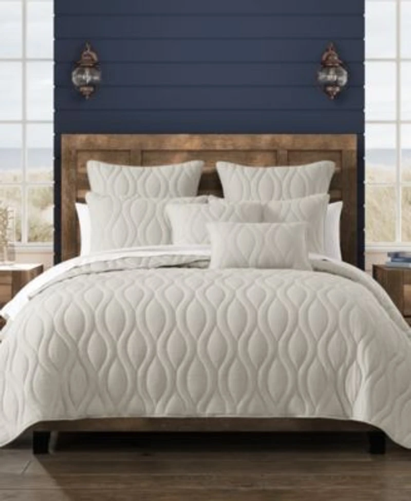 Salt Life Cove Geometric Quilt Sets
