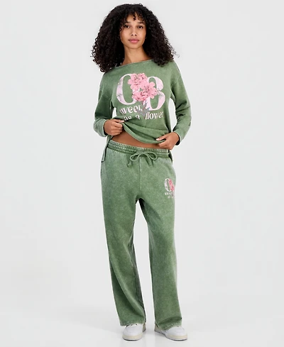 Rebellious One Juniors' Sweet Flowers Fleece Sweatpants