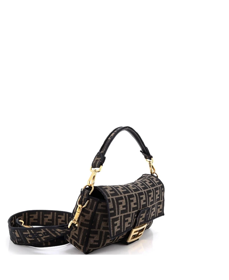Pre-Owned Fendi Medium Baguette Nm Bag Zucca Canvas