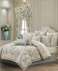 J Queen New York Rita Floral 4-Piece Comforter Set