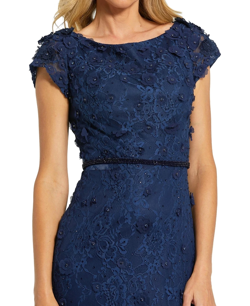 Mac Duggal Women's Petite Floral Applique Boat Neck Cap Sleeve Gown