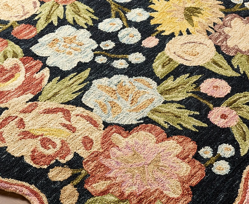 Livabliss Fairfax 2' x 3' Area Rug
