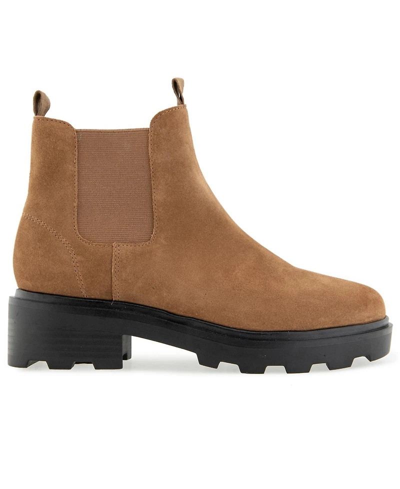 Kensie Women's Enza Lug Sole Chelsea Boot