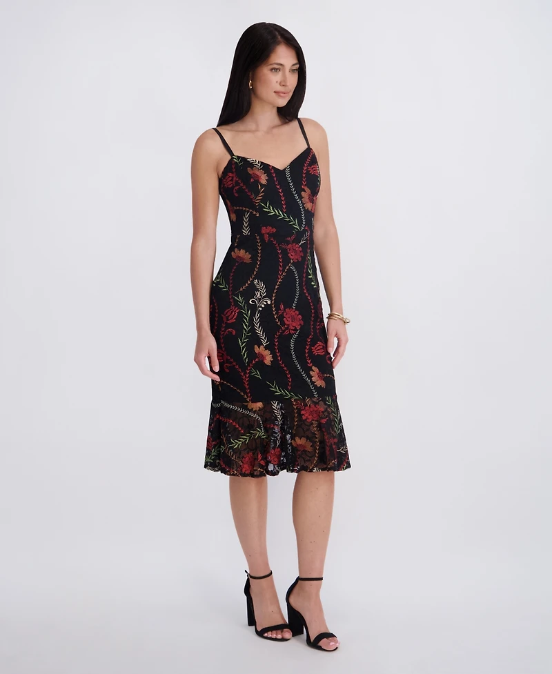 Siena Women's Sweetheart Neck Embroidered Lace Midi Dress