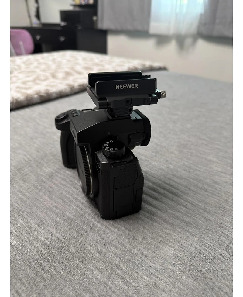 Neewer PA040 Camera Mounting Accessory for MagSafe 16 Pro Max 15 Pro Max 16