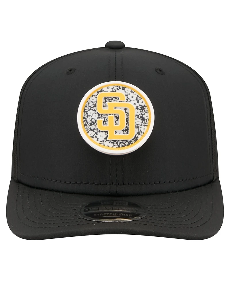 New Era Men's Black San Diego Padres Floral Patch 9SEVENTY Adjustable Hat