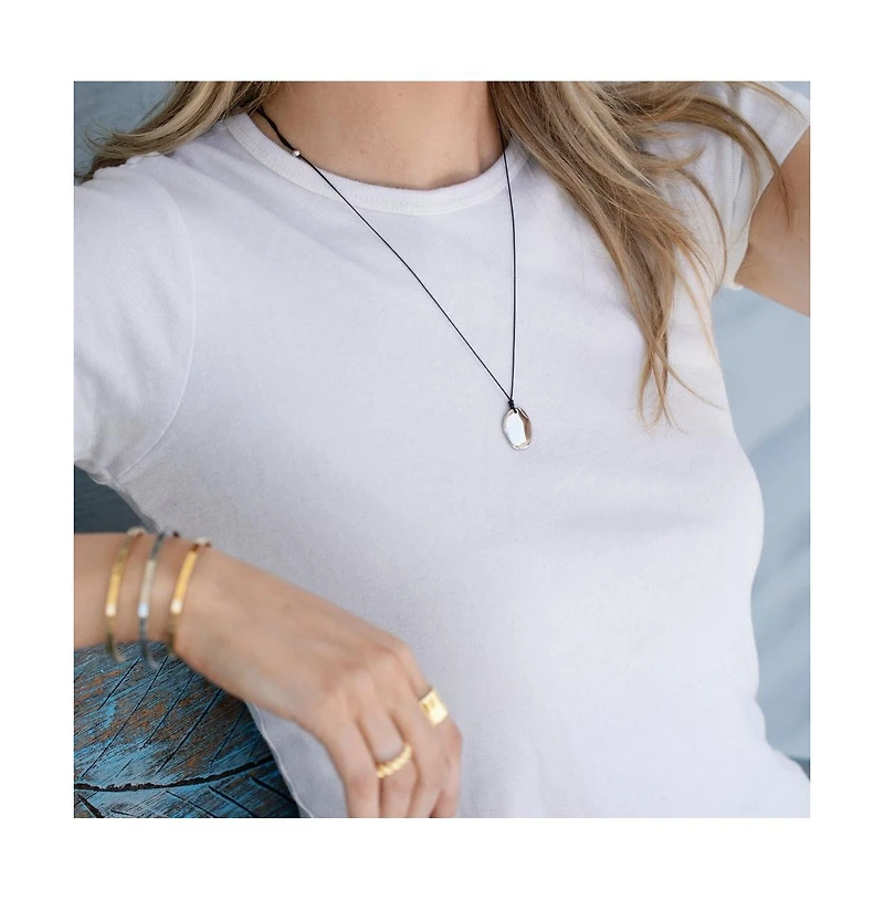 Mantra Women's Touchstone Necklace
