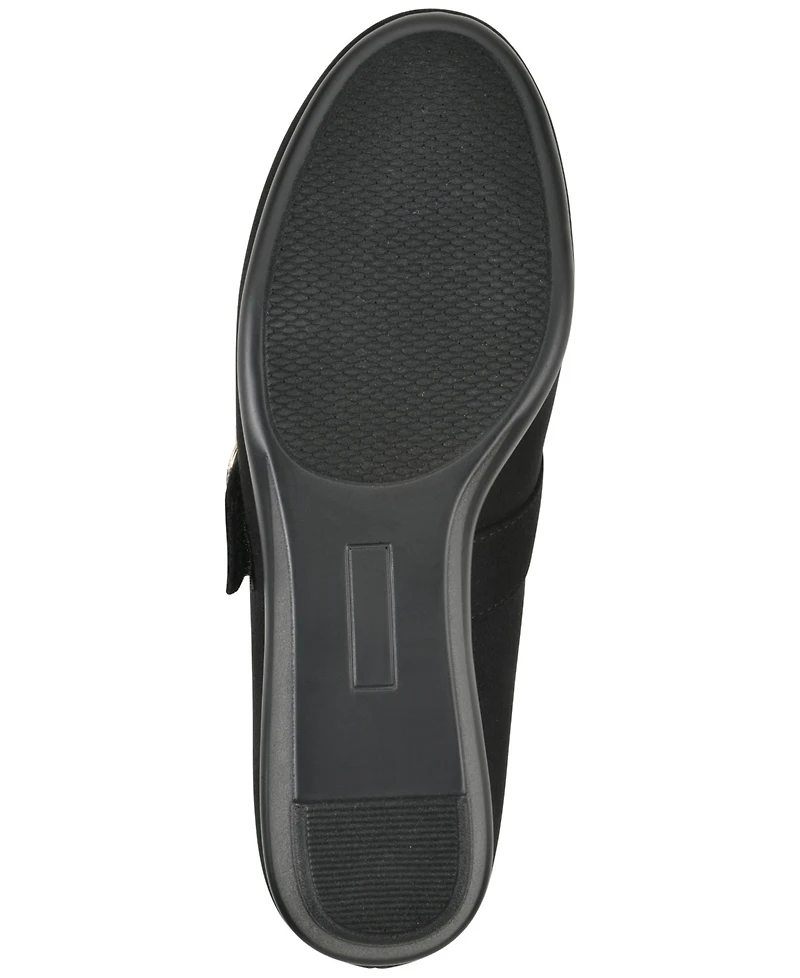 Cliffs by White Mountain Women's Bolford Wedge Pumps