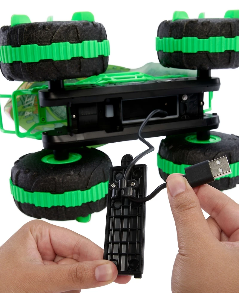 Hot Wheels 1:15 Scale Monster Trucks Mutant Chaos All-Terrain Great Bite Rc Remote-Control Toy