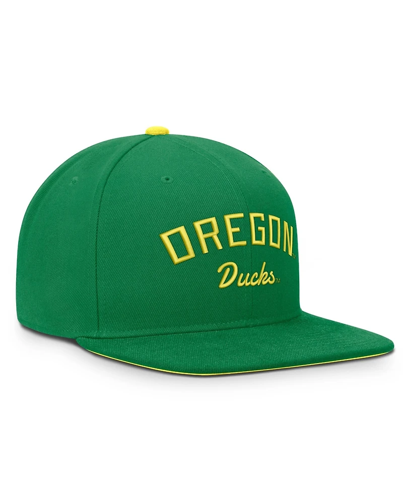 Nike Men's Green Oregon Ducks Legacy Snapback Hat
