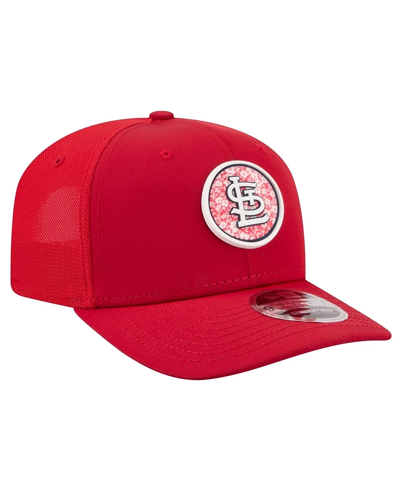 New Era Men's Red St. Louis Cardinals Floral Patch 9SEVENTY Adjustable Hat