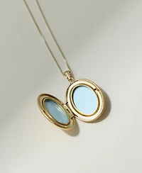 The M Jewelers Oval Photo Locket Necklace