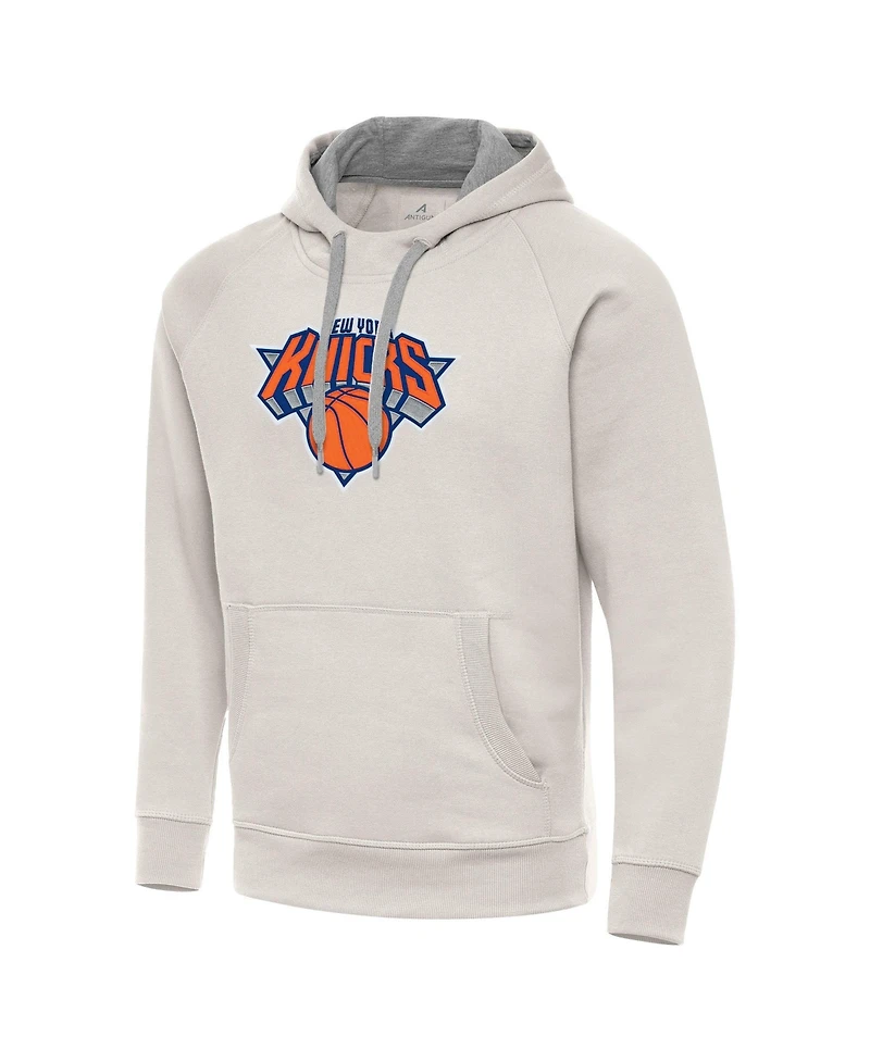 Antigua Men's Cream New York Knicks Big Logo Victory Pullover Hoodie
