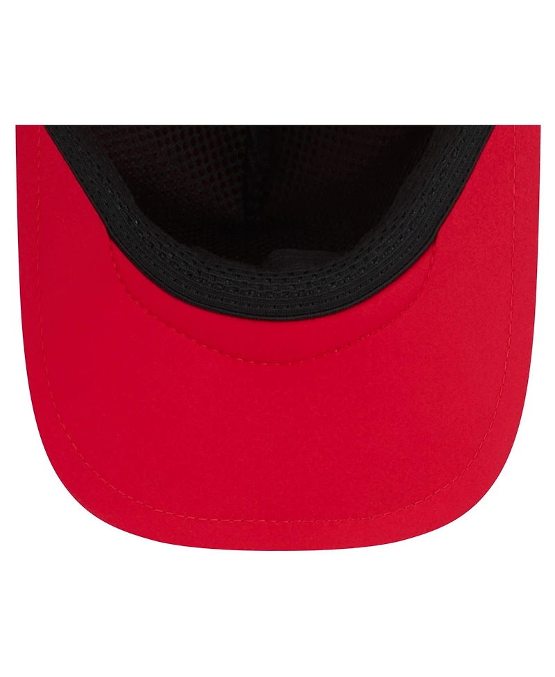 New Era Men's Red Kansas City Chiefs 2026 Sideline Apex 9FORTY Adjustable Trucker Hat