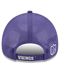 New Era Men's Purple Minnesota Vikings 2026 Sideline Throwback Apex 9FORTY Adjustable Trucker Hat