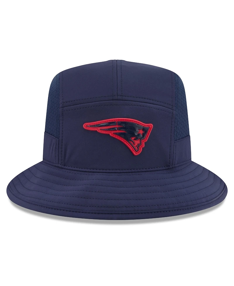New Era Men's Navy New England Patriots 2026 Sideline Bucket Hat