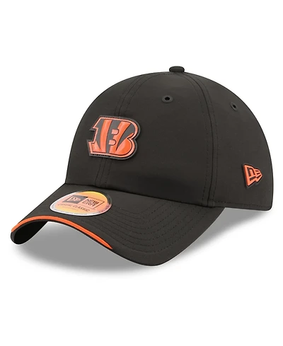 New Era Men's Black Cincinnati Bengals 2026 Sideline Casual Classic Adjustable Hat