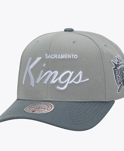 Mitchell & Ness Sacramento Kings Thunderstorm Pro Crown Structured Snapback Hat