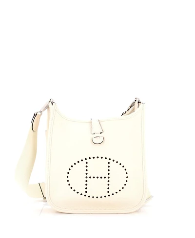 Pre-Owned Hermes 23 Evelyne Bag Gen Iii Clemence