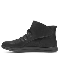 Clarks Cloudsteppers Women's Breeze Faye Round Toe Booties