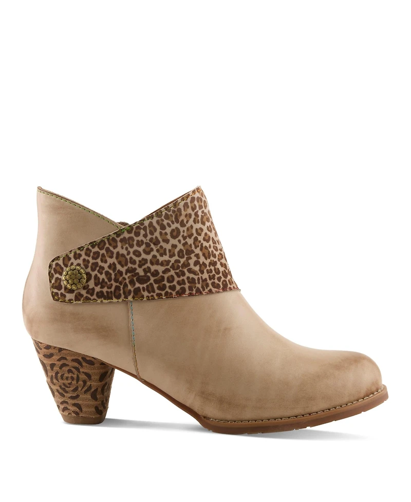 L`Artiste Women's Herekitty leo Leather Ankle Boots with Leopard Accent
