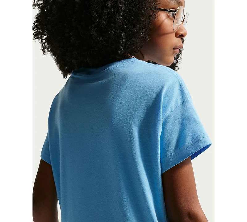 Nike Big Girls Sportswear Essential Cotton Swoosh Logo T-Shirt