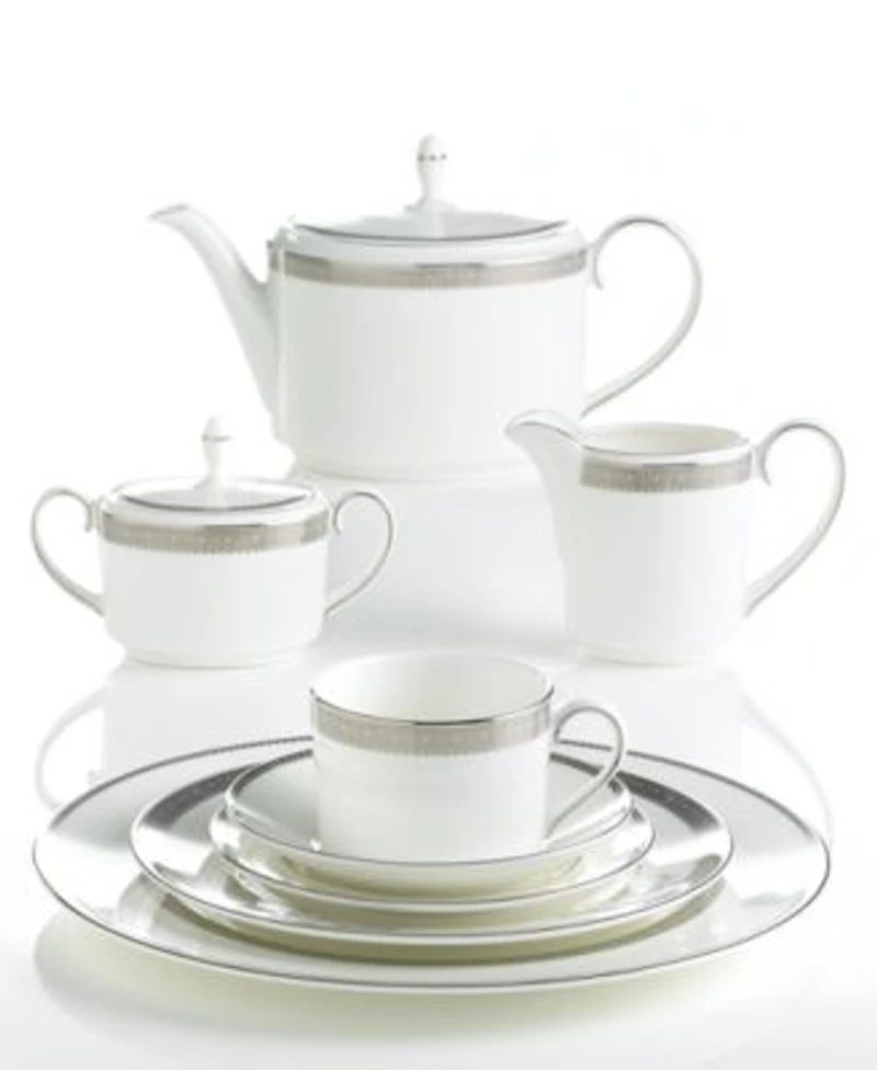 Vera Wang Wedgwood Dinnerware Lace Collection