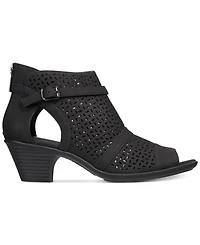 Easy Street Carrigan Sandals