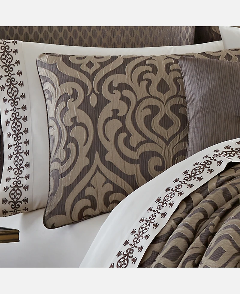 J Queen New York Astoria 4-Pc. Comforter Set