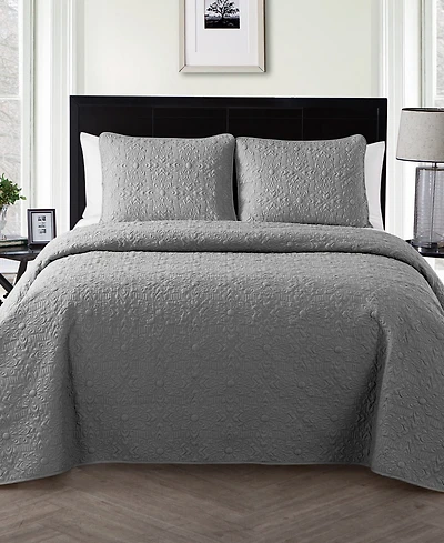 Vcny Home Caroline Embossed 3-Pc. Quilt Set, Full/Queen
