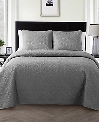 Vcny Home Caroline Embossed 3-Pc. Quilt Set, Full/Queen