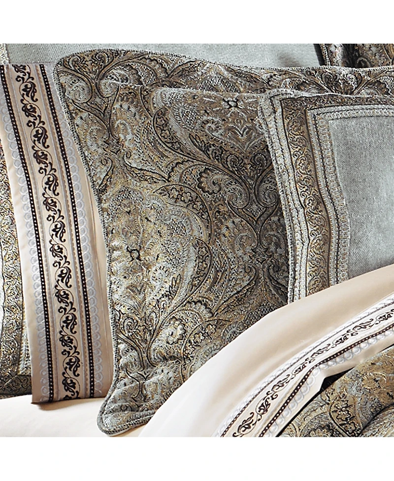 J Queen New York Provence Comforter Set, California King