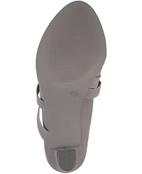 Journee Collection Women's Loren Heels