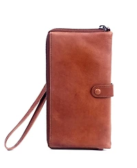 Old Trend Savanna Leather Clutch