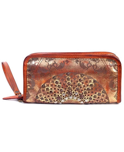 Old Trend Mola Leather Clutch