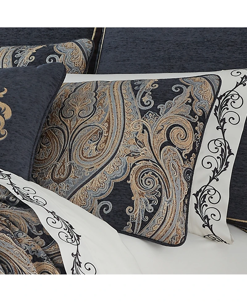 J Queen New York Luciana 4-Pc. Comforter
