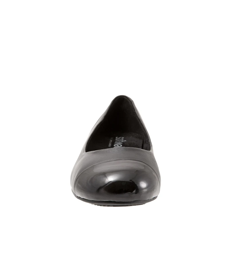 Softwalk Sonoma Cap Toe Flat