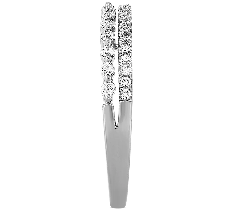 Diamond Split Shank Band (1/4 ct. t.w.) in 14k White Gold