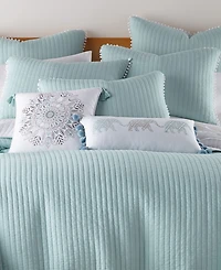 Levtex Pom Quilt, King