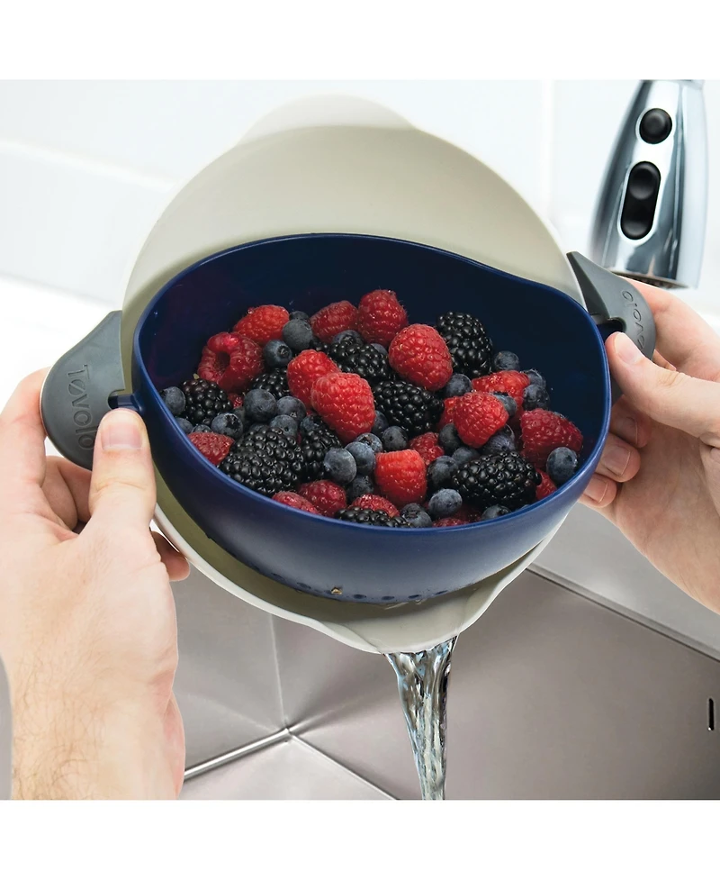 Tovolo Soak N' Strain Colander, Easy-Pour Spout, 1.5-Qt. Food Strainer