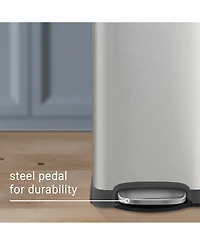 Betty Retro Step-Open Trash Can