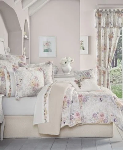 Royal Court Chardonnay Comforter Sets
