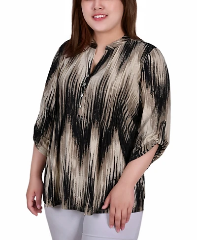 Plus 3/4 Roll Tab Sleeve Y-Neck Top