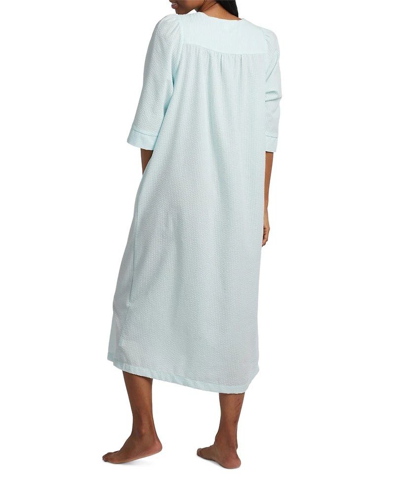 Miss Elaine Long Zipper Embroidered Seersucker Robe
